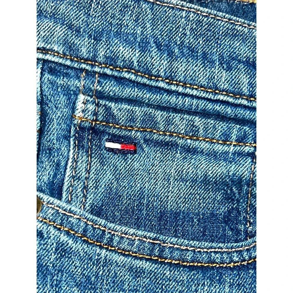 TOMMY HILFIGER MEN'S JEANS SZ 31x30 RELAXED FIT STRAIGHT LEG MEDIUM WASH ZIP FLY